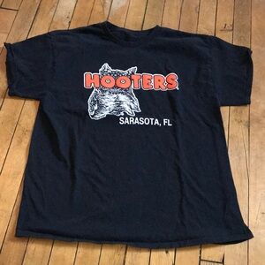 Hooters Black and Orange Short Sleeve Tee